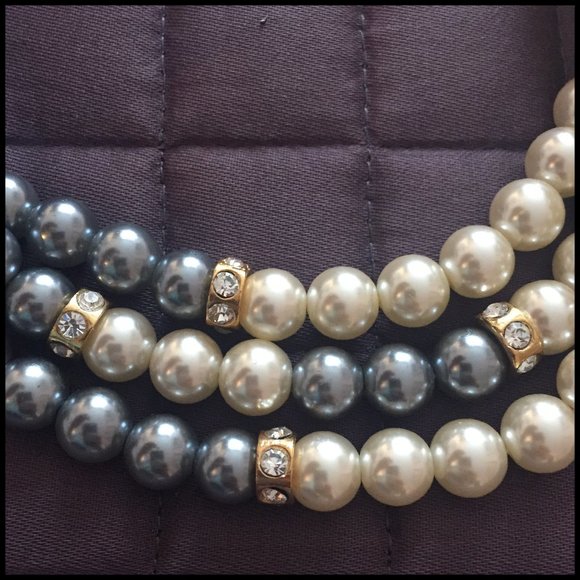1928 Jewelry Triple Strand Grey & Pearl Necklace - Picture 4 of 7